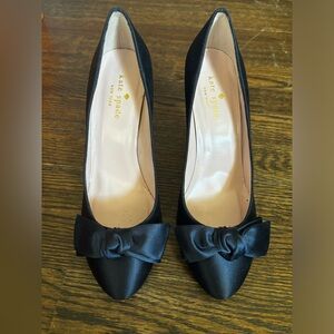 Kate Spade Dot bow satin navy blue heels.